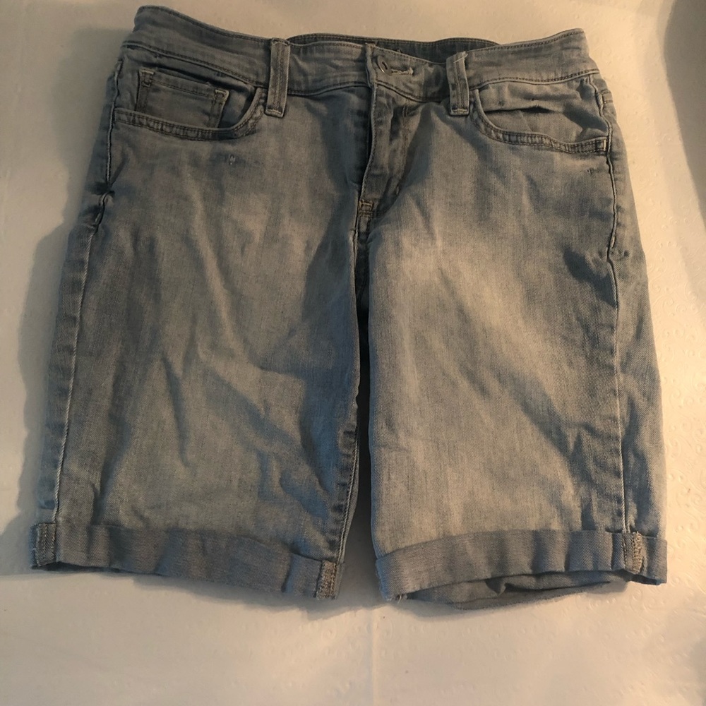 Arizona Jean Co light blue shorts